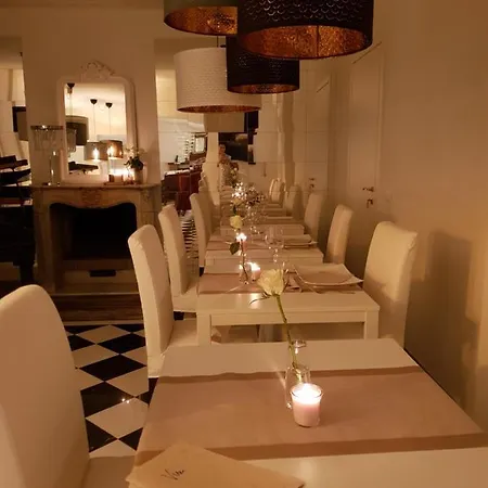 The Bloomsbury Writers House イン Sala Bolognese